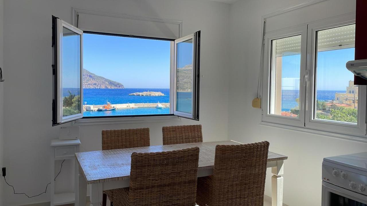Locals Apartment Karpathos Eksteriør billede