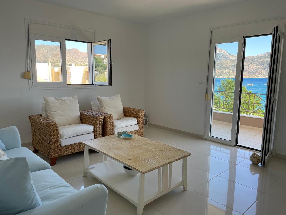 Locals Apartment Karpathos Eksteriør billede